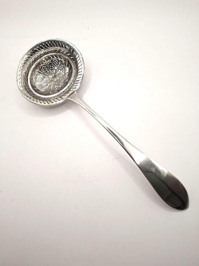 Arroseur ancien (1831) en argent de la région de Hasselt, Envoi