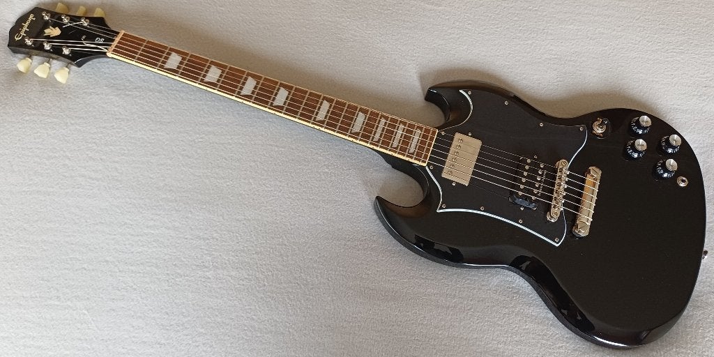 Epiphone SG Standard inspired by Gibson., Muziek en Instrumenten, Ophalen of Verzenden, Zo goed als nieuw, Solid body, Epiphone