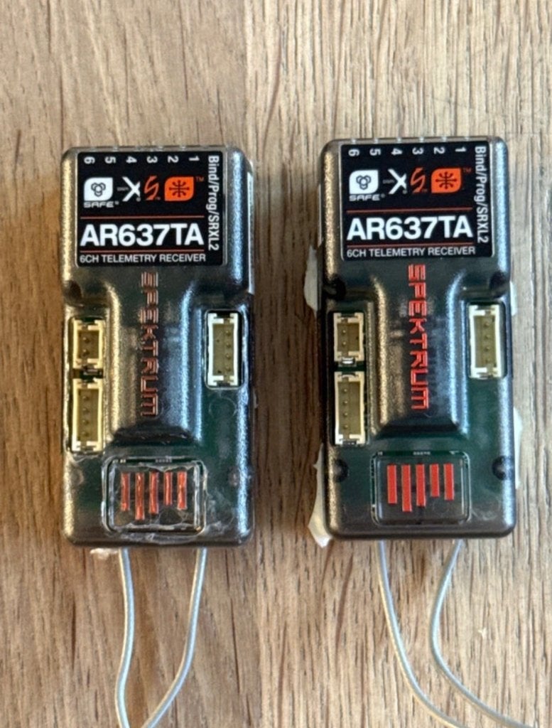 Lot 2 Récepteurs Spektrum AR637TA 6 voies AS3X / SAFE, Enlèvement, Comme neuf, Électro, RTF (Ready to Fly)