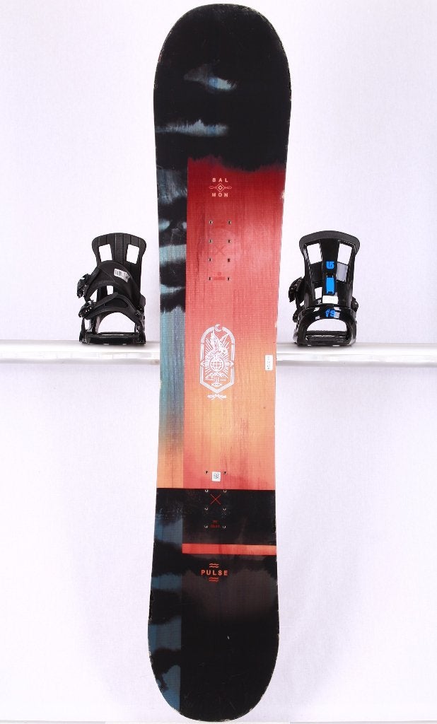 Planche à neige 156 cm SALOMON PULSE, noir/orange, FlatOut, Envoi, Utilisé, Planche