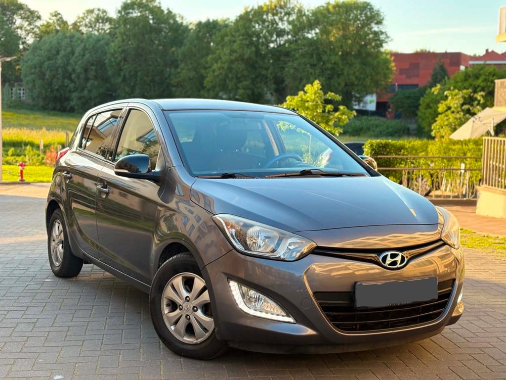 Hyundai I20 2015 Essence 1.2 full options, Autos, Bluetooth, Achat, Particulier, Essence