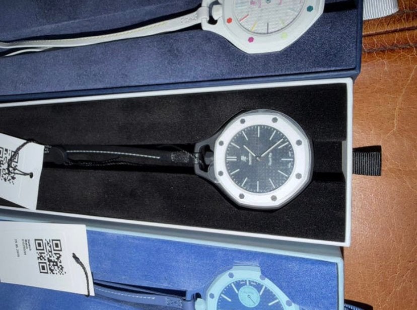 Swatch AP x Royal Pop – 8 kleuren beschikbaar!, Handtassen en Accessoires, Horloges | Dames, Ophalen of Verzenden, Nieuw, Overige materialen