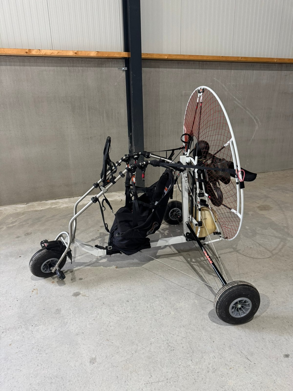 Paramotor trike flashcruiser met rider moster 185., Ophalen, Zo goed als nieuw, Paramotor