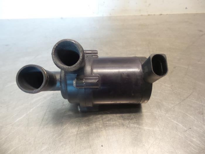 Pompe à eau supplémentaire d'un Volkswagen Touran (Touran, Volkswagen, -, 3 mois de garantie, Utilisé
