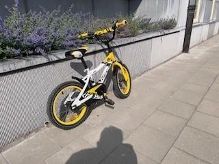 Velo Kross idéal pour un enfant âgé d'environ 4 à 6 ans, Fietsen en Brommers, Fietsen | Kinderfietsjes, Gebruikt, 16 tot 20 inch