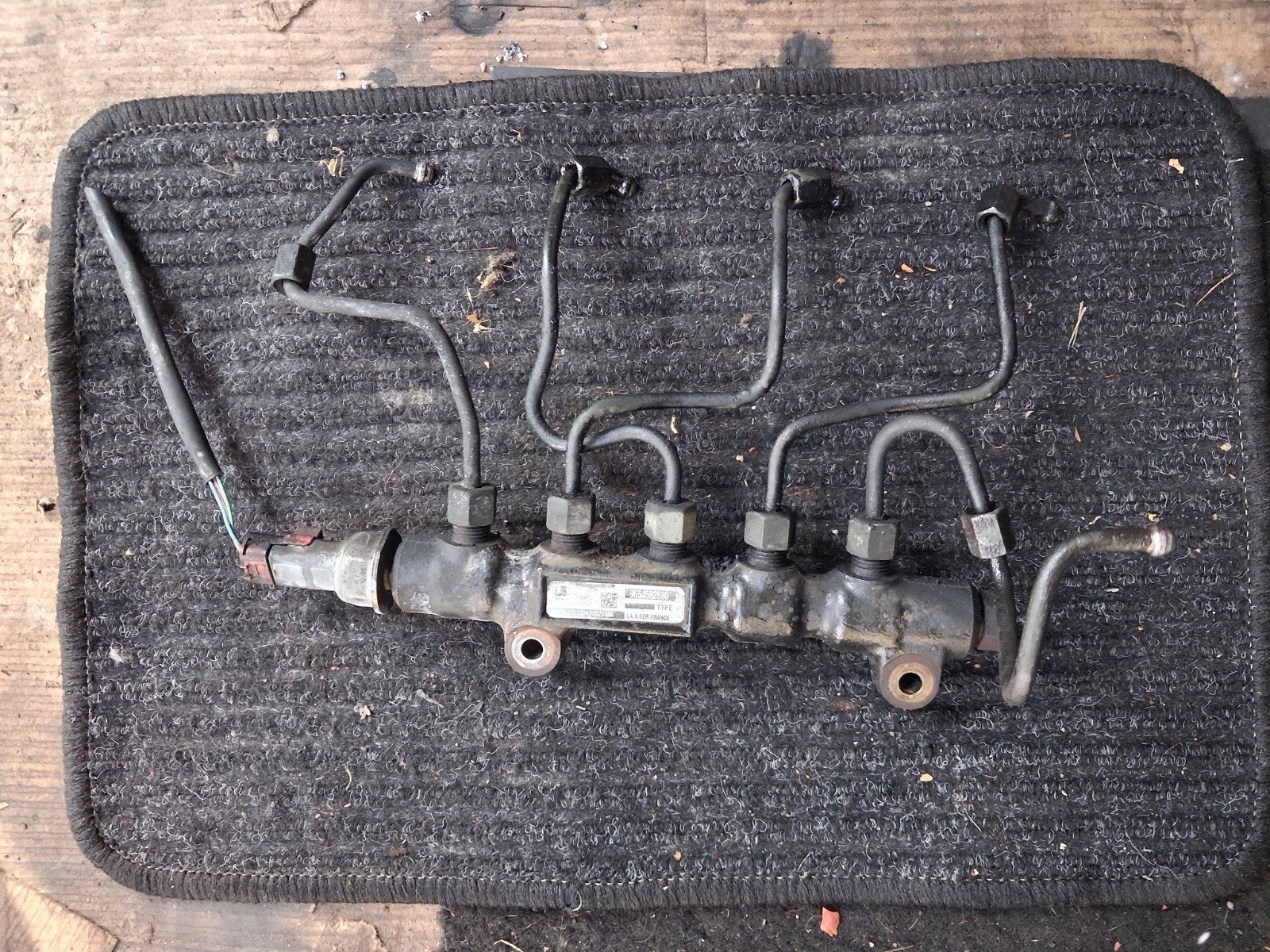 rampe injection PSA 9654592680 moteur 8HZ DV4TD, Enlèvement