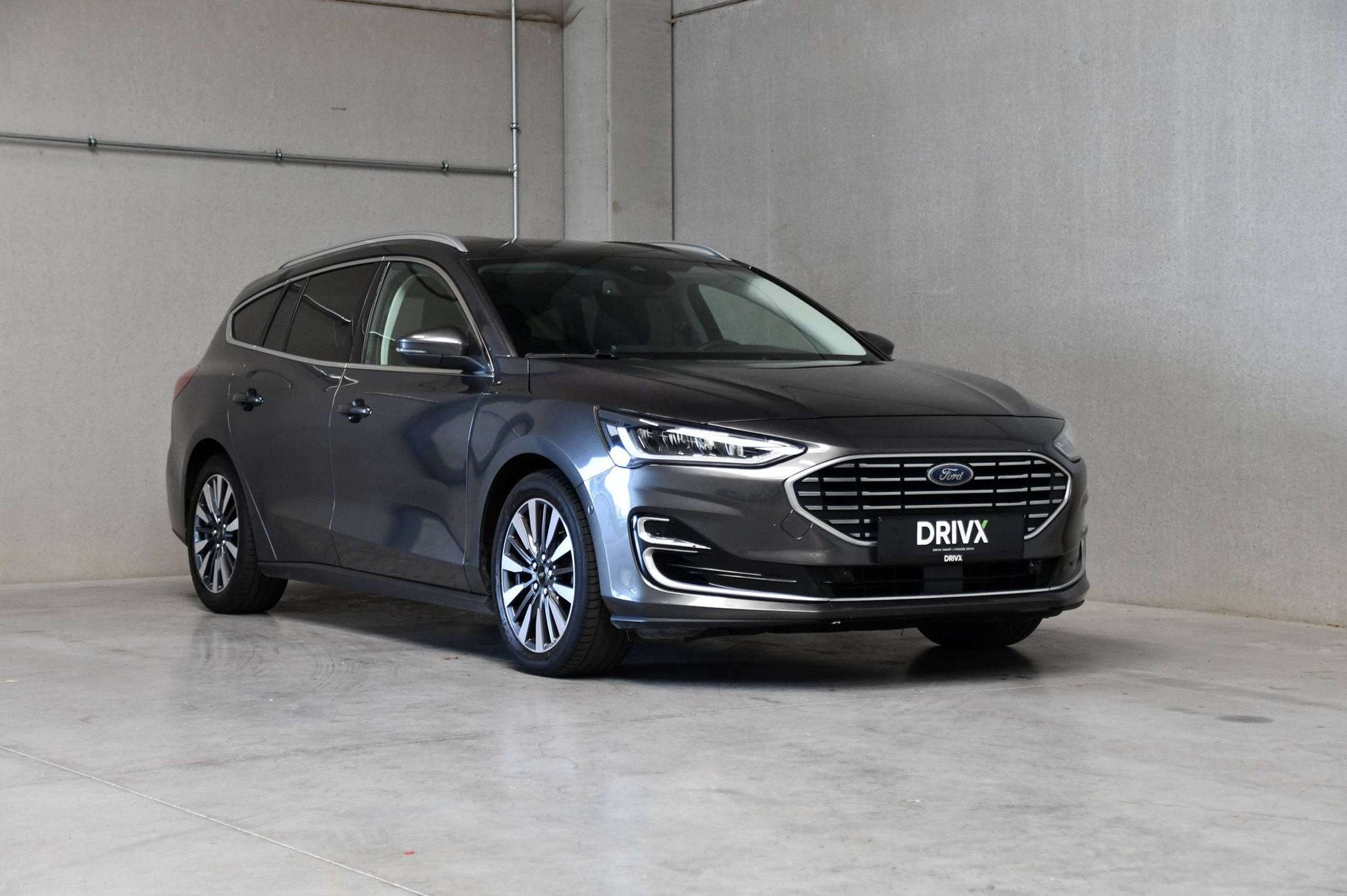 Ford Focus Titanium Vignale l Stuuverw. l Carplay l ACC l DA, 114 kW, Gebruikt, Bedrijf, 5 deurs