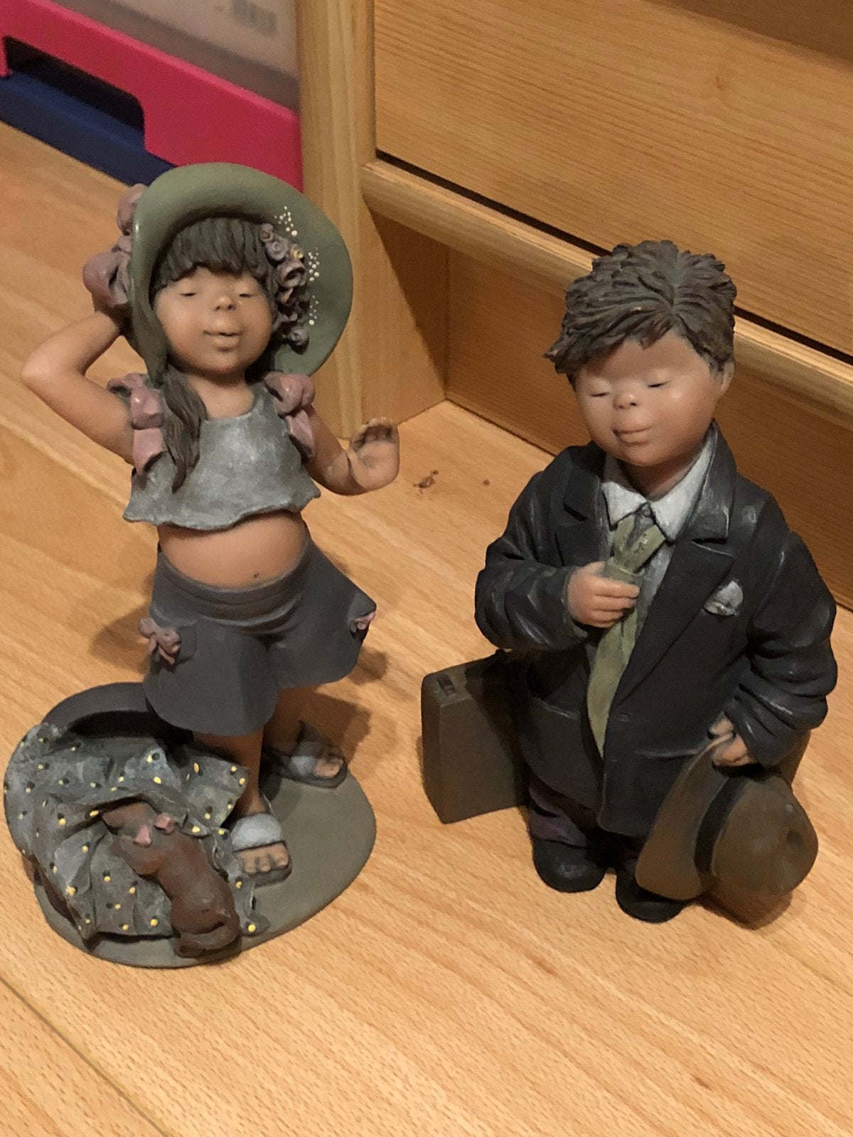 2 elisa beeldjes meisje en jongen, Enlèvement, Comme neuf