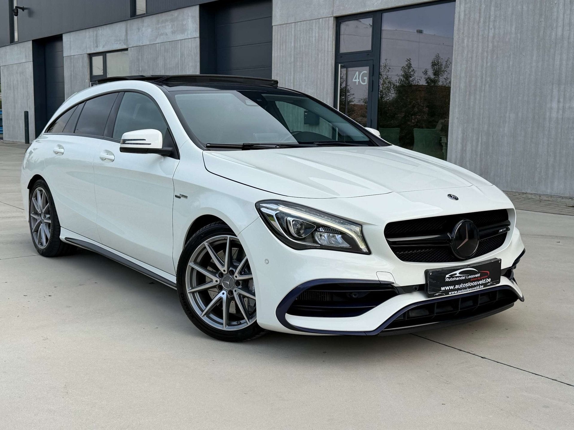 Mercedes-Benz CLA 45 AMG 4-Matic - 381pk - PANO - CAM - ACC, Auto's, Automaat, 4 cilinders, Bedrijf, 5 deurs