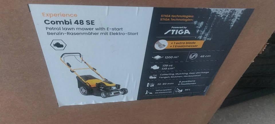 Nieuwe Grasmaaier Benzinemotor Merk STIGA nog in de doos, Ophalen, Nieuw, Benzine-grasmaaier, 40 t/m 49 cm