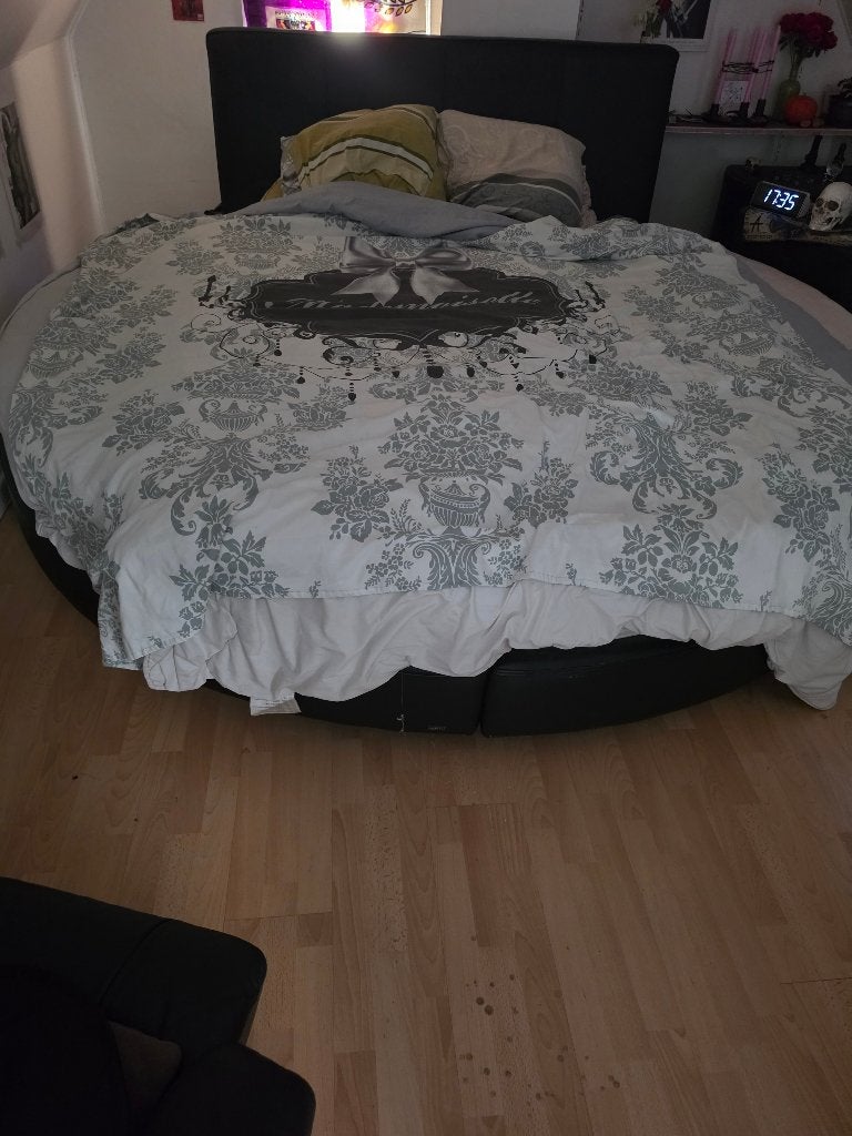 Zwart rond king size bed + 2 bijzettafeltjes, Ophalen, Gebruikt, Zwart