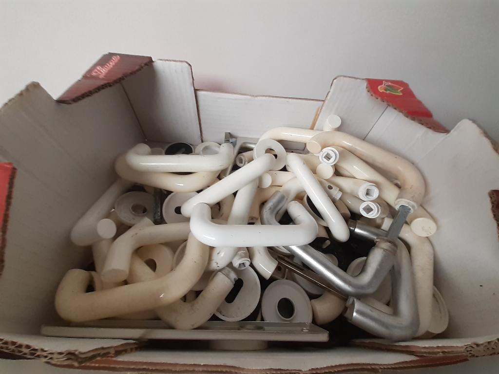 deurkrukken, Enlèvement, Utilisé