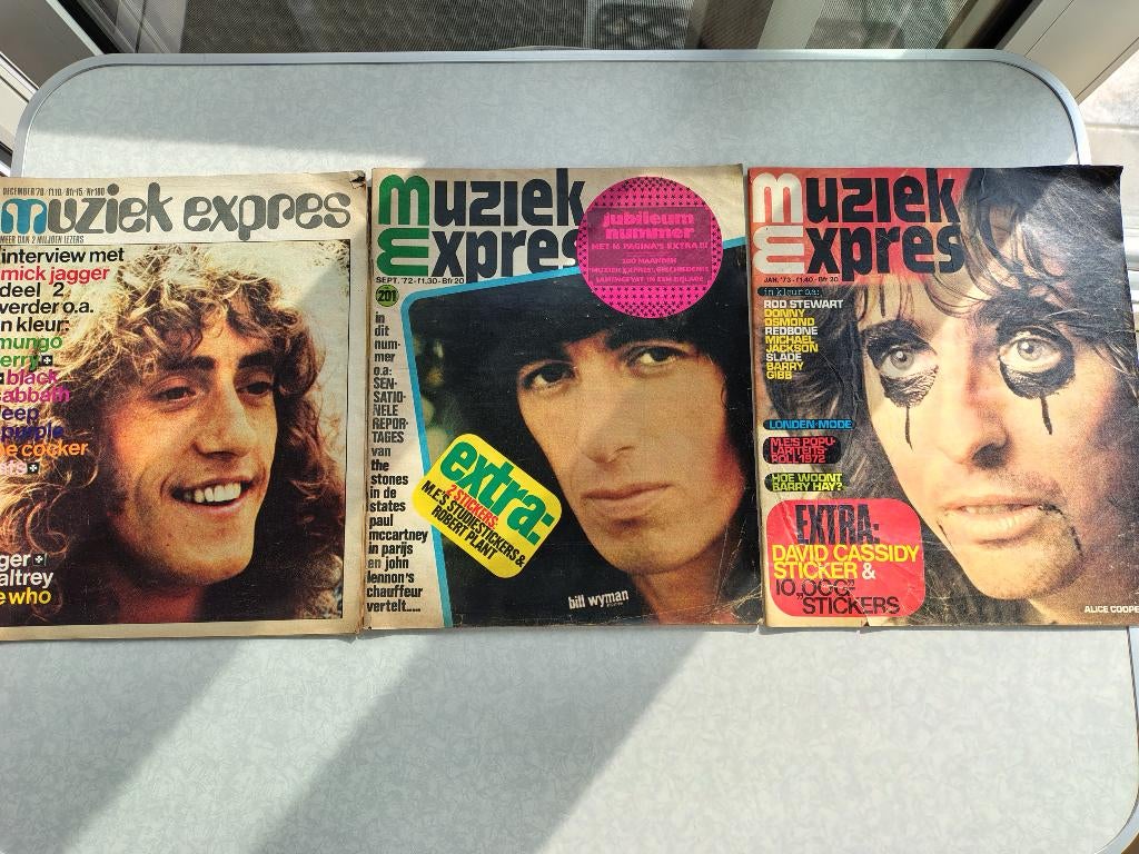 4 Oude tijdschriften muziek expres woodstock, Ophalen, Gelezen, Gossip of Showbizz