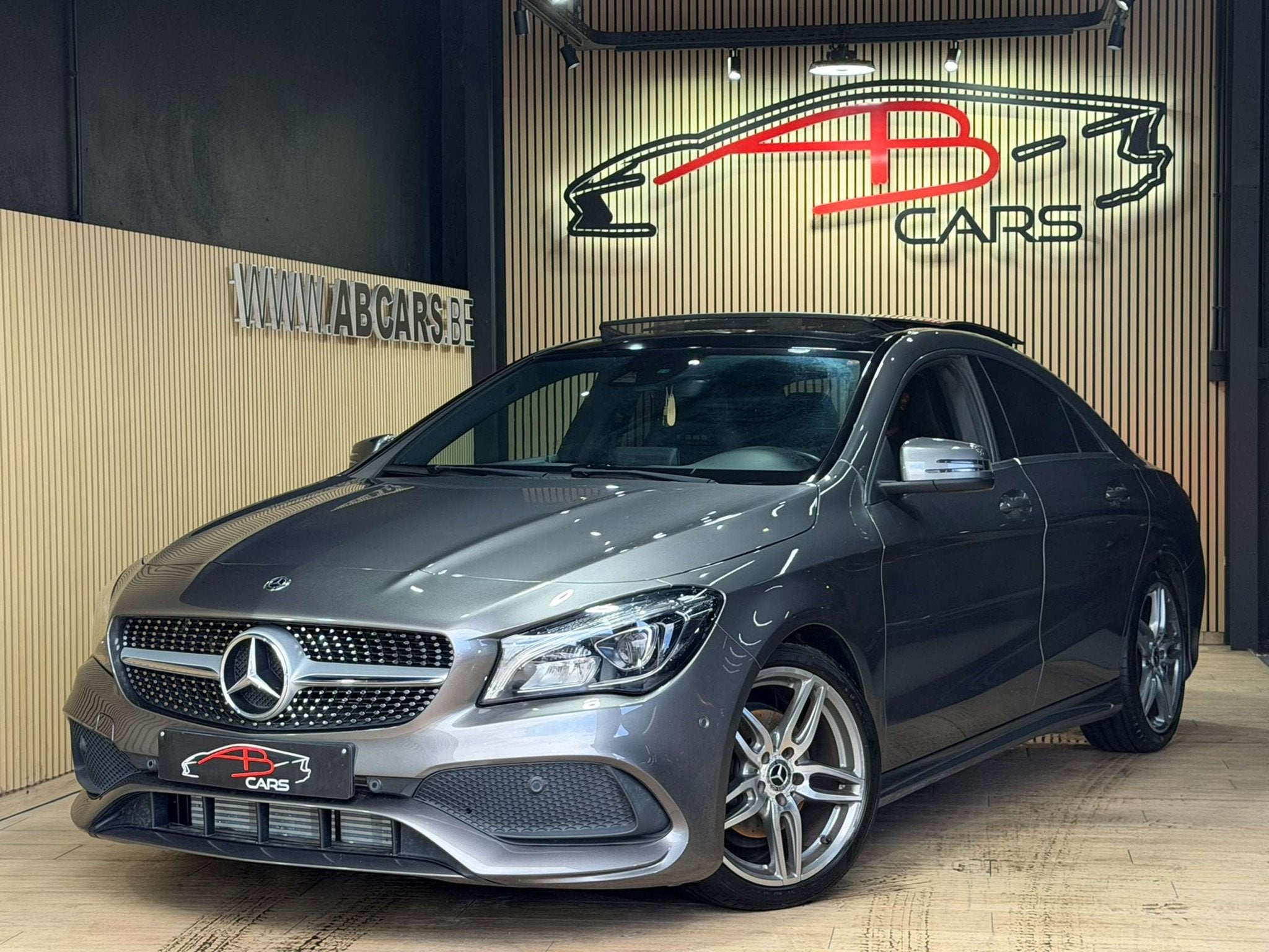 Mercedes-Benz CLA-Klasse 180 D * PACK AMG * 1ER PROPRIÉTAIR, Autos, Mercedes-Benz, Achat, Entreprise, Noir, https://public.car-pass.be/vhr/66d6b7a0-1ccf-4beb-8739-43be8f6a1b11