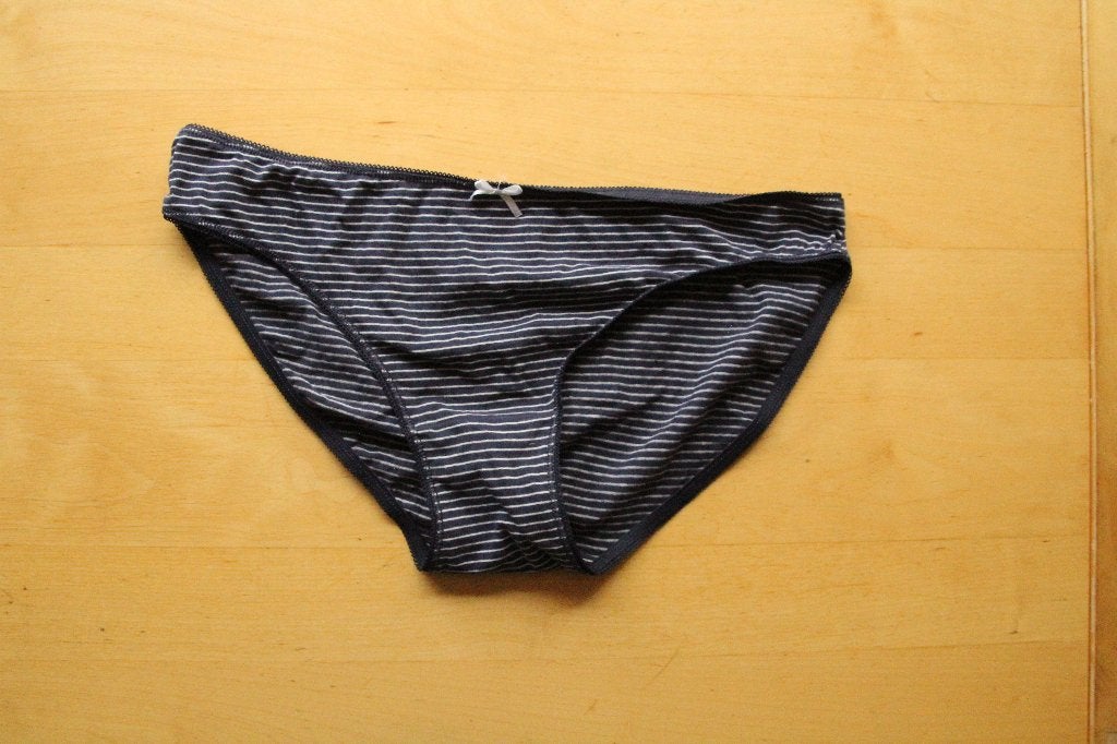 Slip bleu foncé pour femme NEUF taille M/L (motifs variés), Envoi, Bleu, Slip