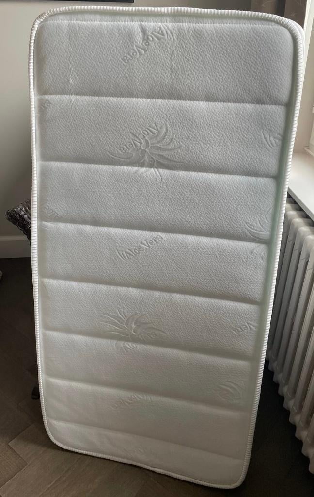 Matelas pour lit bébé 60x120cm Ikea, Enlèvement ou Envoi, Comme neuf, 100 cm ou plus, Autres types