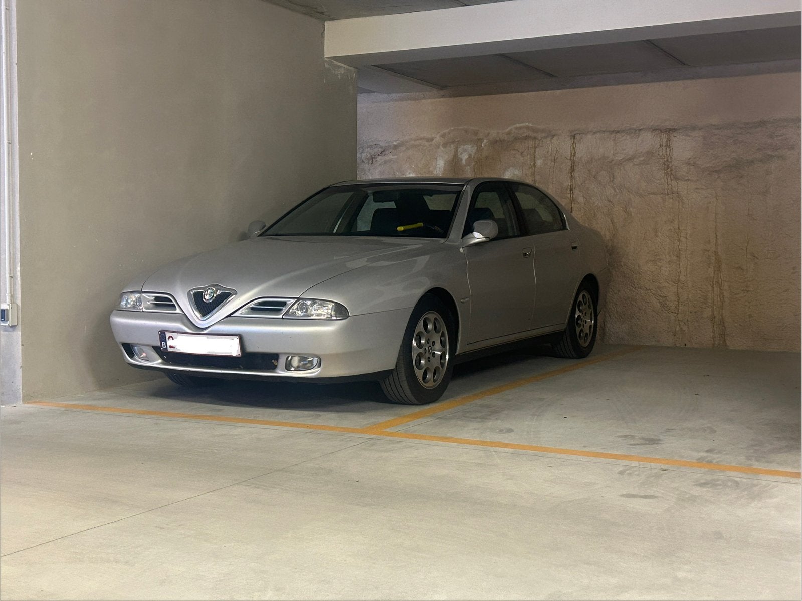 Alfa166 V6 2,0 tb, Voorwielaandrijving, 1995 cc, Zwart, Leder