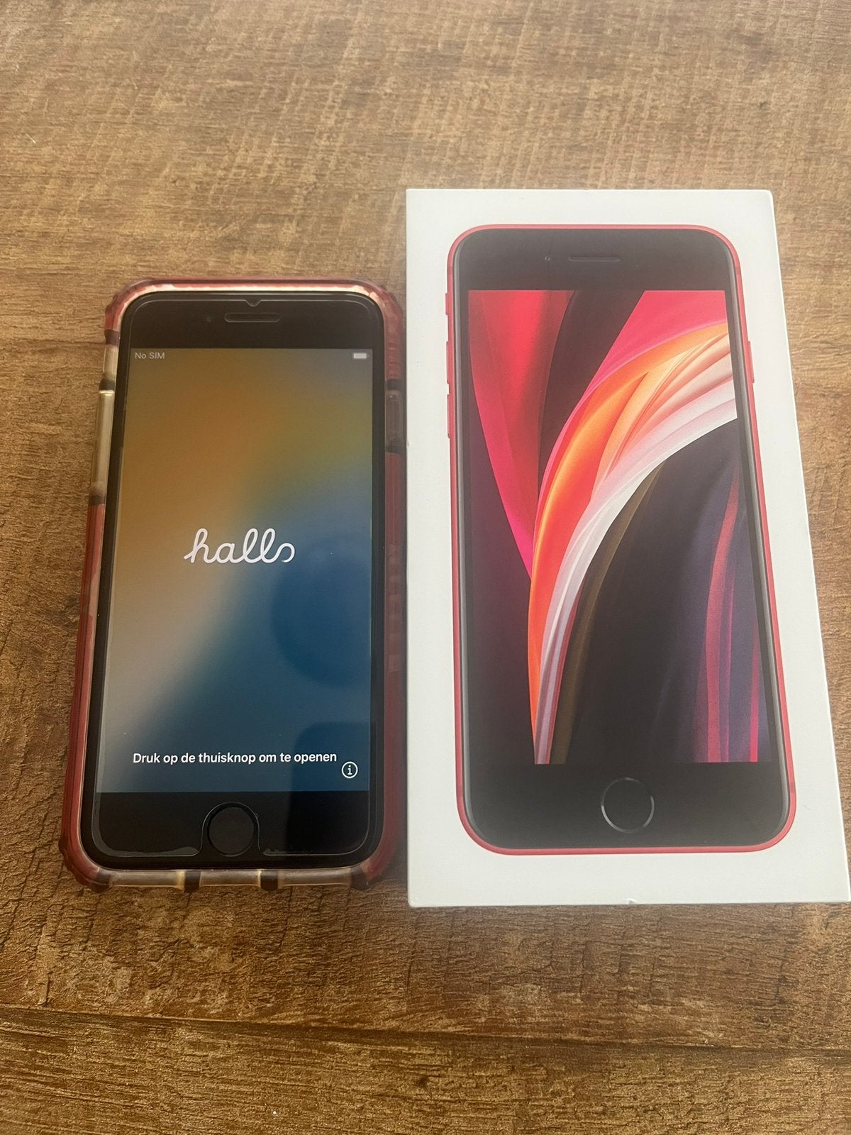 I phone SE Red 64gb, Telecommunicatie, Ophalen of Verzenden, Zo goed als nieuw, 64 GB, IPhone SE (2020)