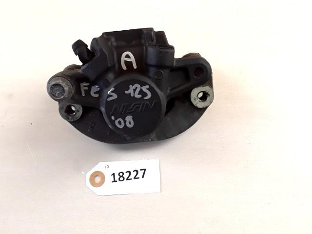 FES125 Silverwing 2007 - 2017 Honda Remklauw D1-34759, Motos