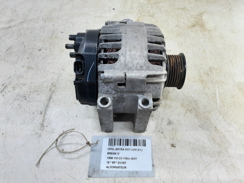 ALTERNATEUR Opel Astra J Sports Tourer (PD8 / PE8 / PF8), Autos : Pièces & Accessoires, Opel, Opel Automobile GmbH, Utilisé, Kontakt-opel@opel.com
