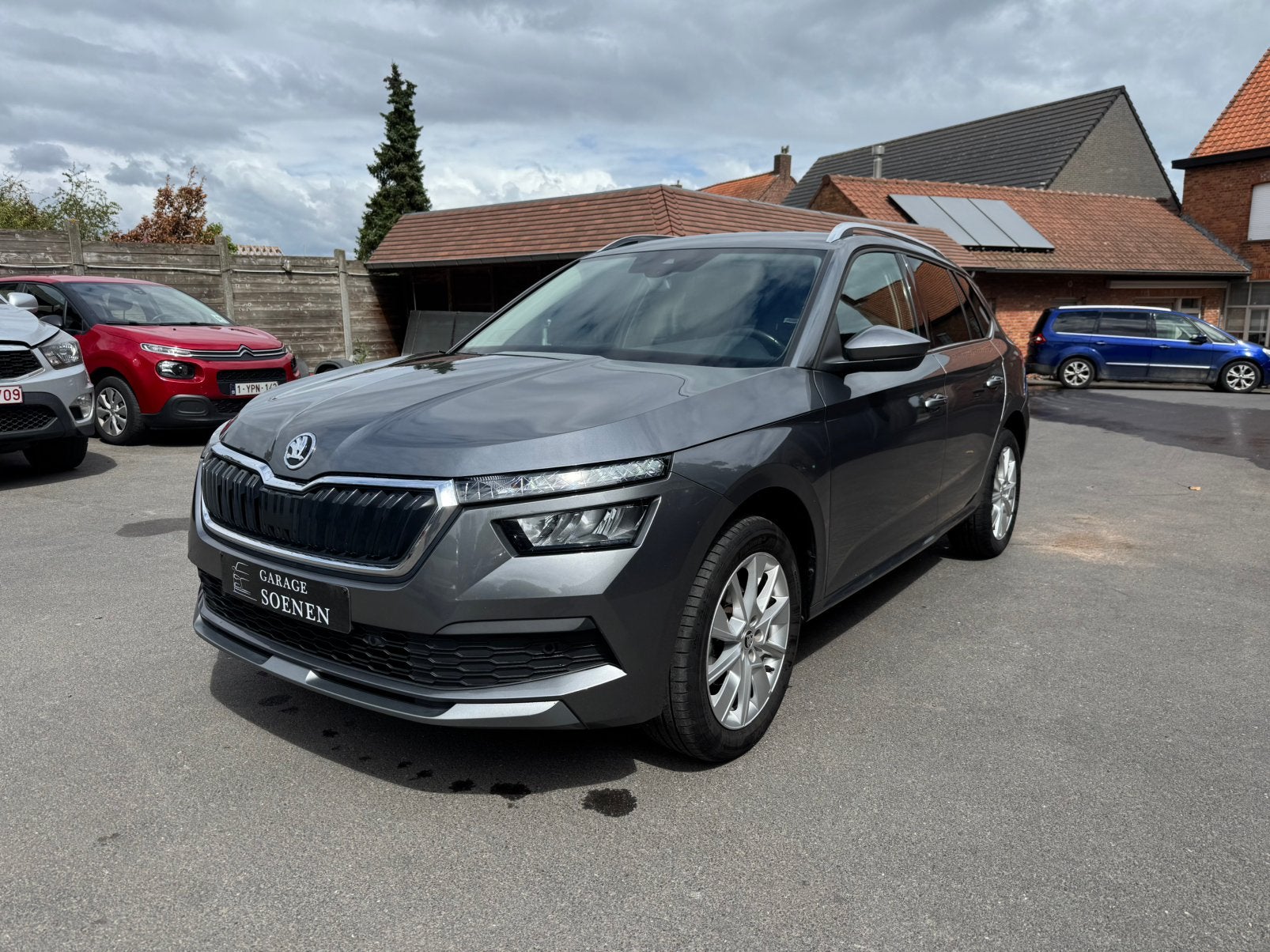 Skoda Kamiq 1.0TSI DSG Clever, Autos, Skoda, Argent ou Gris, Achat, Euro 6, Entreprise