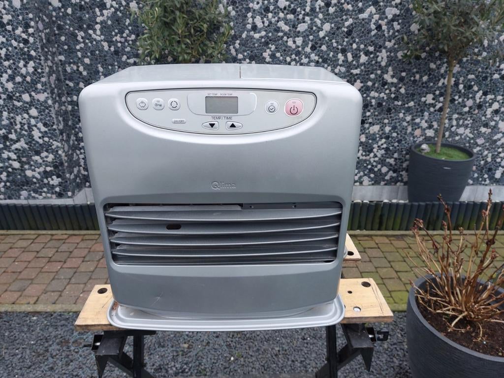 Qlima SRA 8040C petroleumkachel – zeer goede staat, Ophalen, Petroleumkachel