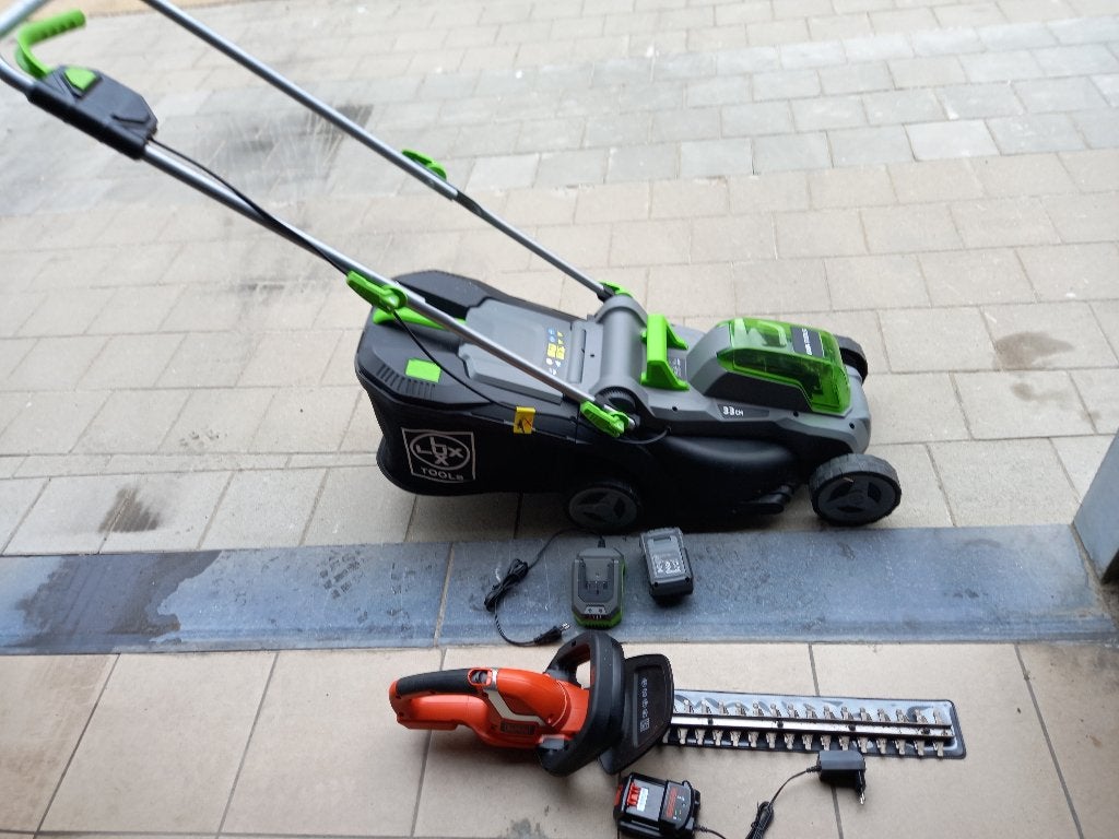 Grasmaaier Lux met accu, Ophalen, Accu-grasmaaier, Zo goed als nieuw, Opvangzak