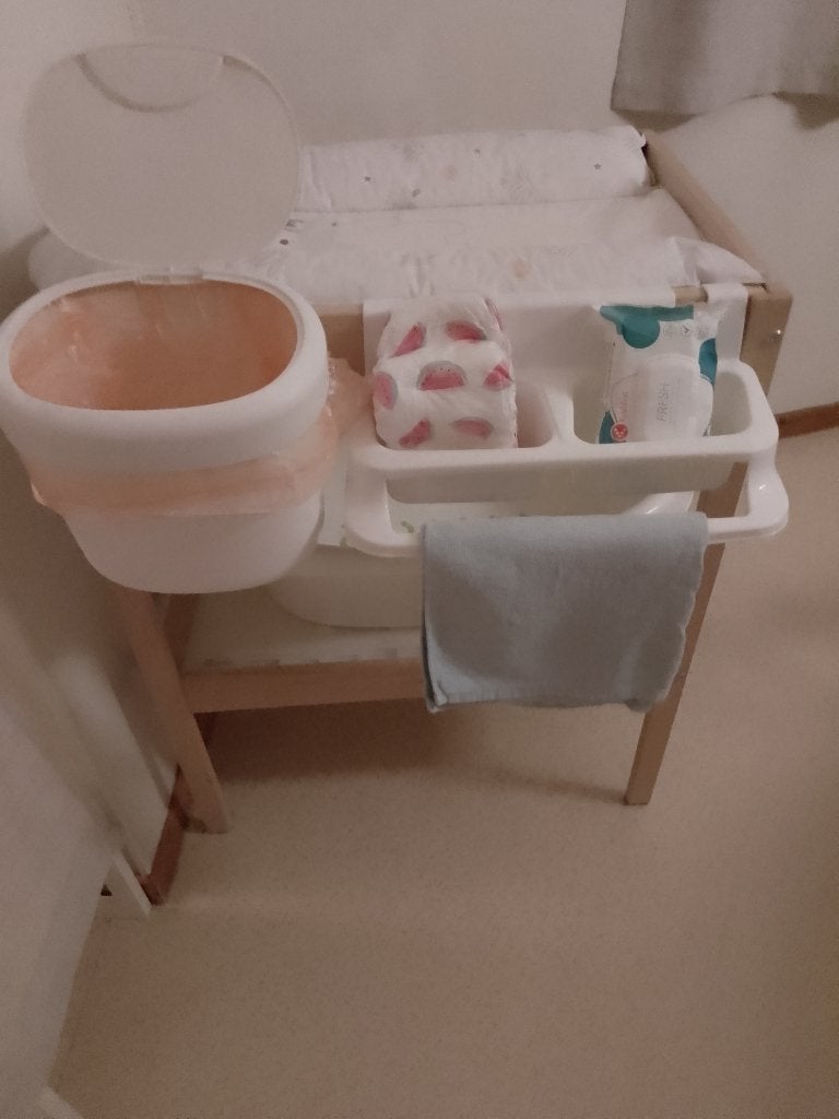 Table à langer  65 € ,  Entièrement  équipée., Enfants & Bébés, Bains & Soins, Comme neuf, Autres types, Autres marques, Enlèvement