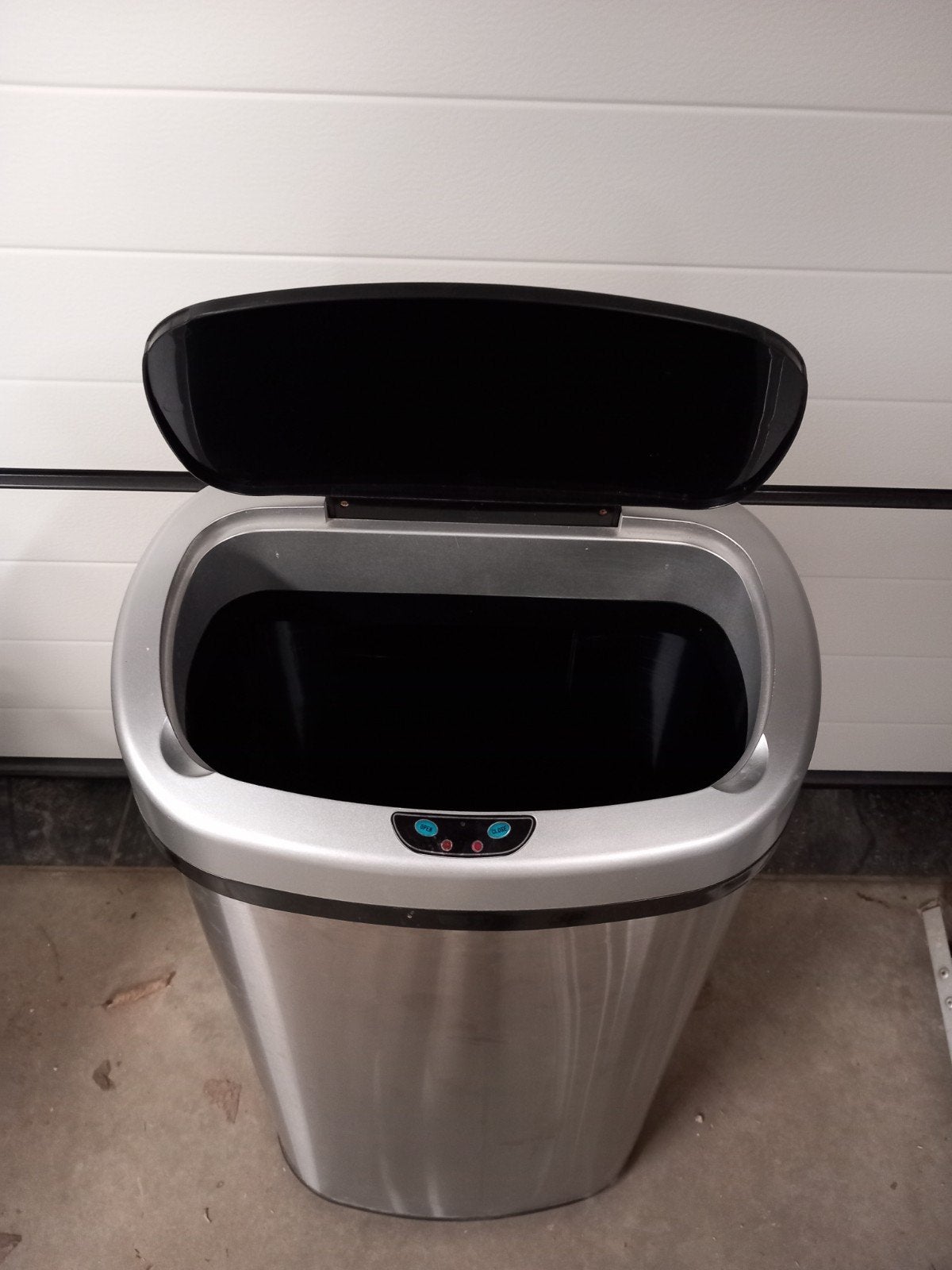 Vuilbak met Sensor voor automatisch openen, Ophalen of Verzenden