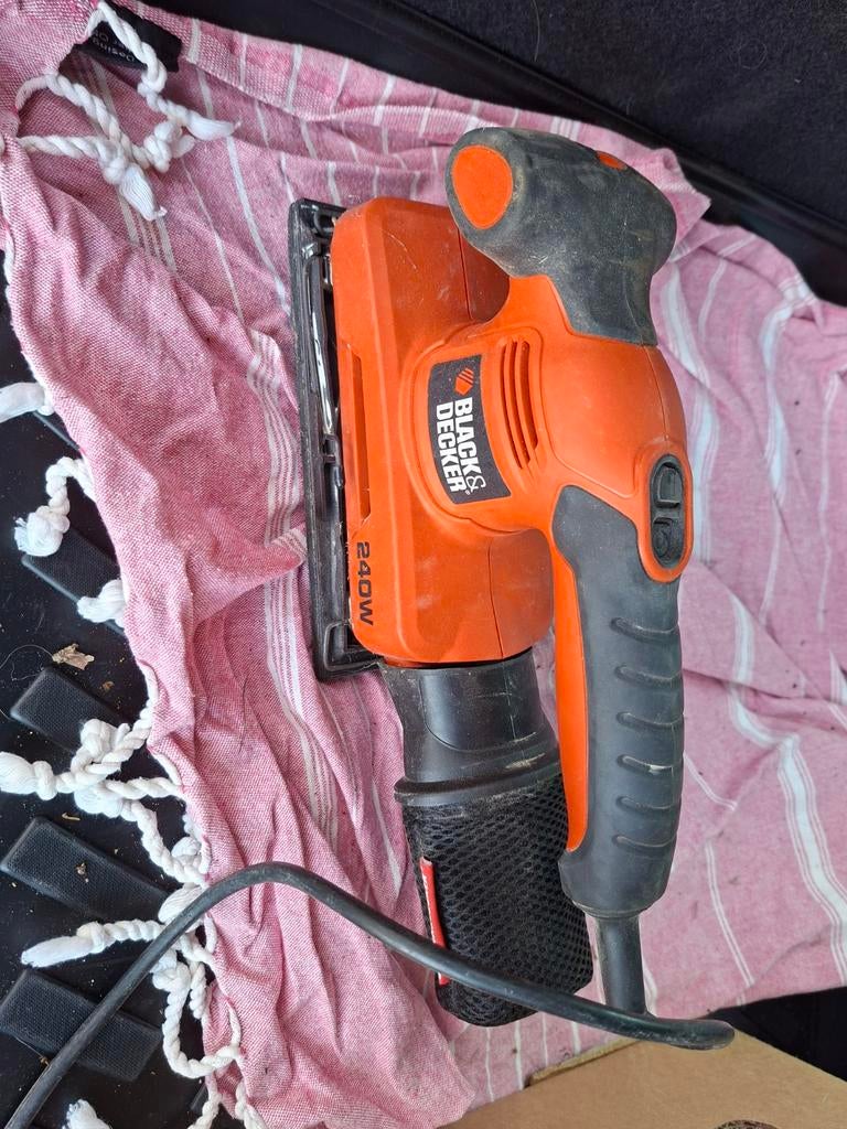 Ponceuse vibrante  Black & Decker, Enlèvement