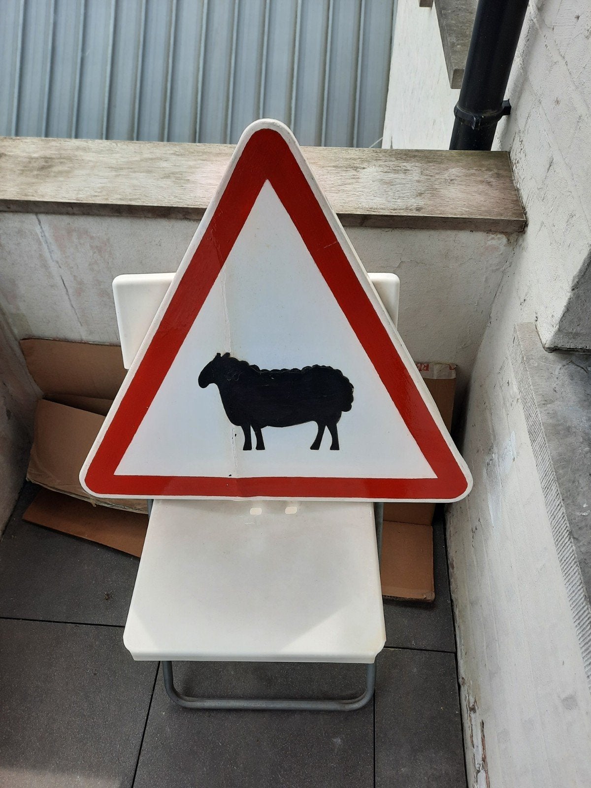 Panneau de signalisation Sheep Jean Neuhaus S.A Vitcrier, Enlèvement