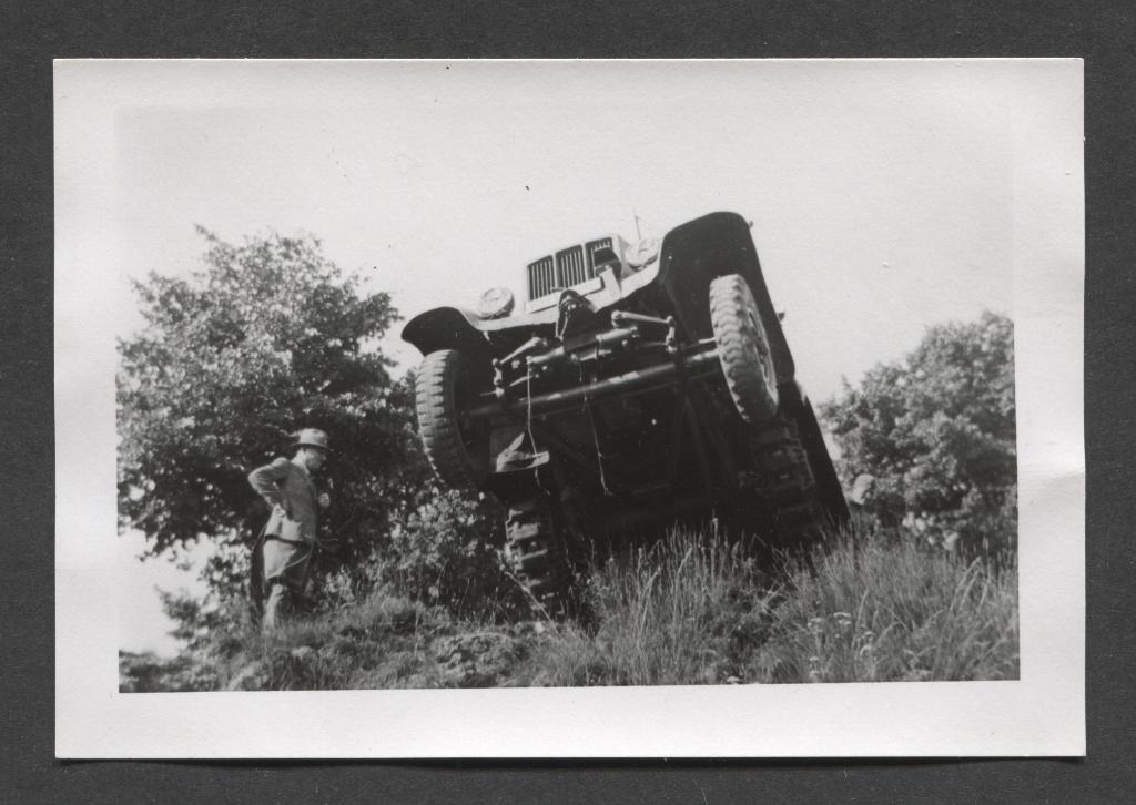 WOII foto: Halbkettenfahrzeug FAMO, Envoi, Armée de terre, Photo ou Poster