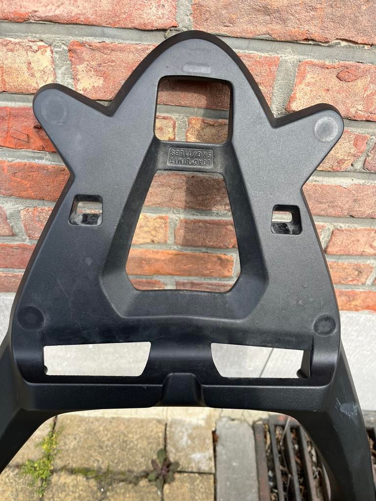 Yamaha X-max bagagedrager, Motoren, Ophalen