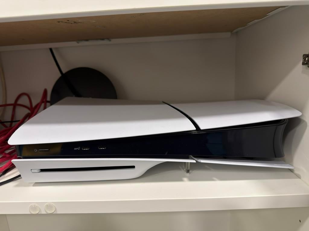 PlayStation 5 Slim  Disc Edition+2 Controllers Oplaadstation, Games en Spelcomputers, Spelcomputers | Sony PlayStation 5, Ophalen