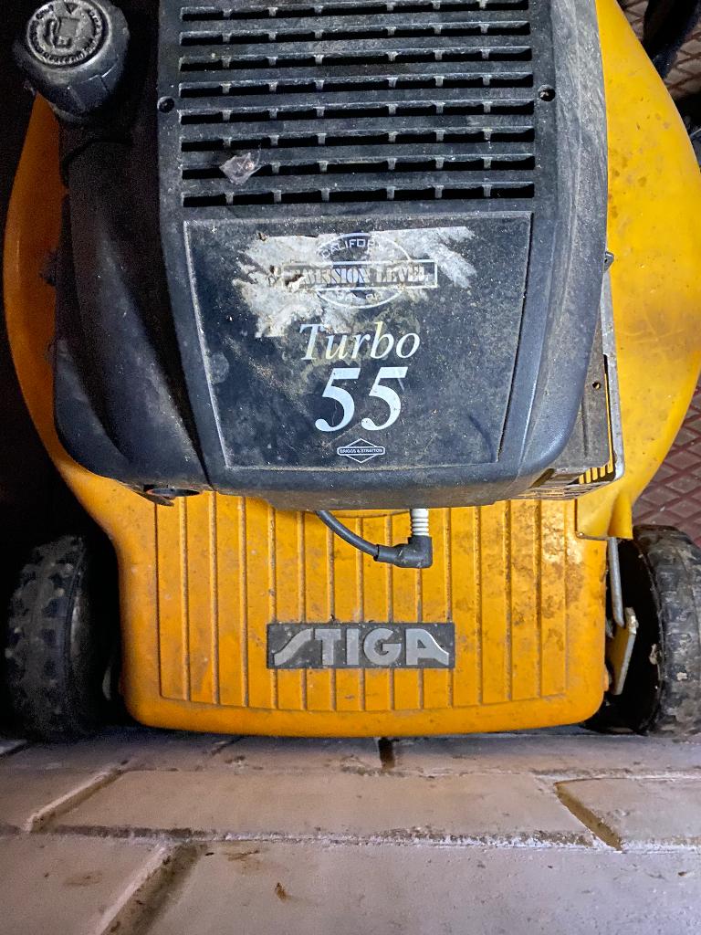 Stiga Turbo 55-maaier (Briggs & Stratton-motor), Tuin en Terras, Grasmaaiers, Gebruikt, Benzine-grasmaaier, Ophalen