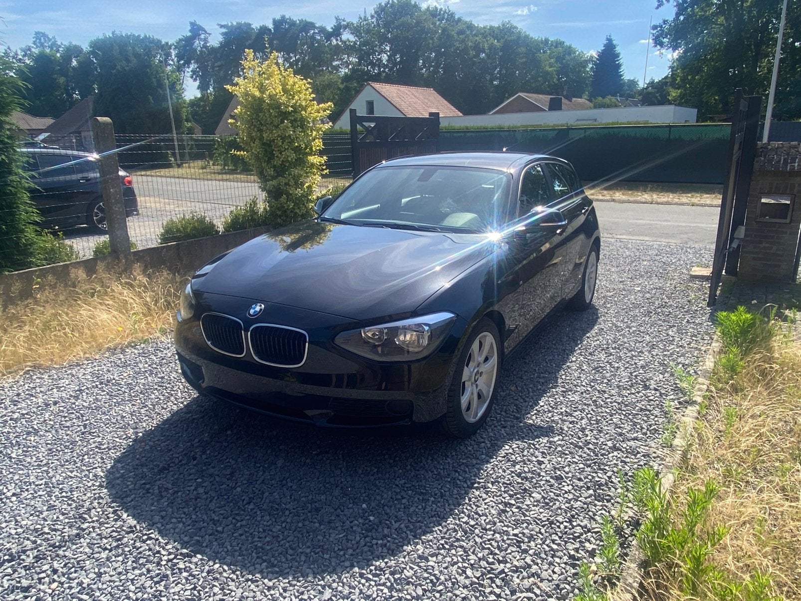 BMW 114 i, Zwart, Bedrijf, 5 deurs, 75 kW