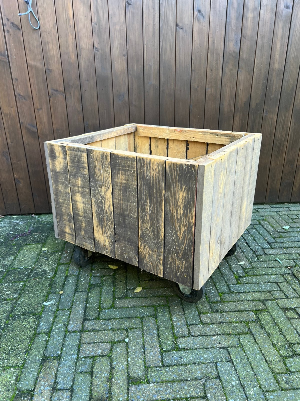 Opvangbak op wielen voor hout, Enlèvement, Comme neuf, Bois