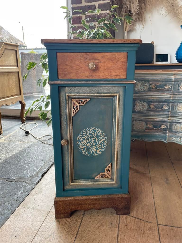 Meuble d appoint en chene relooke, Enlèvement