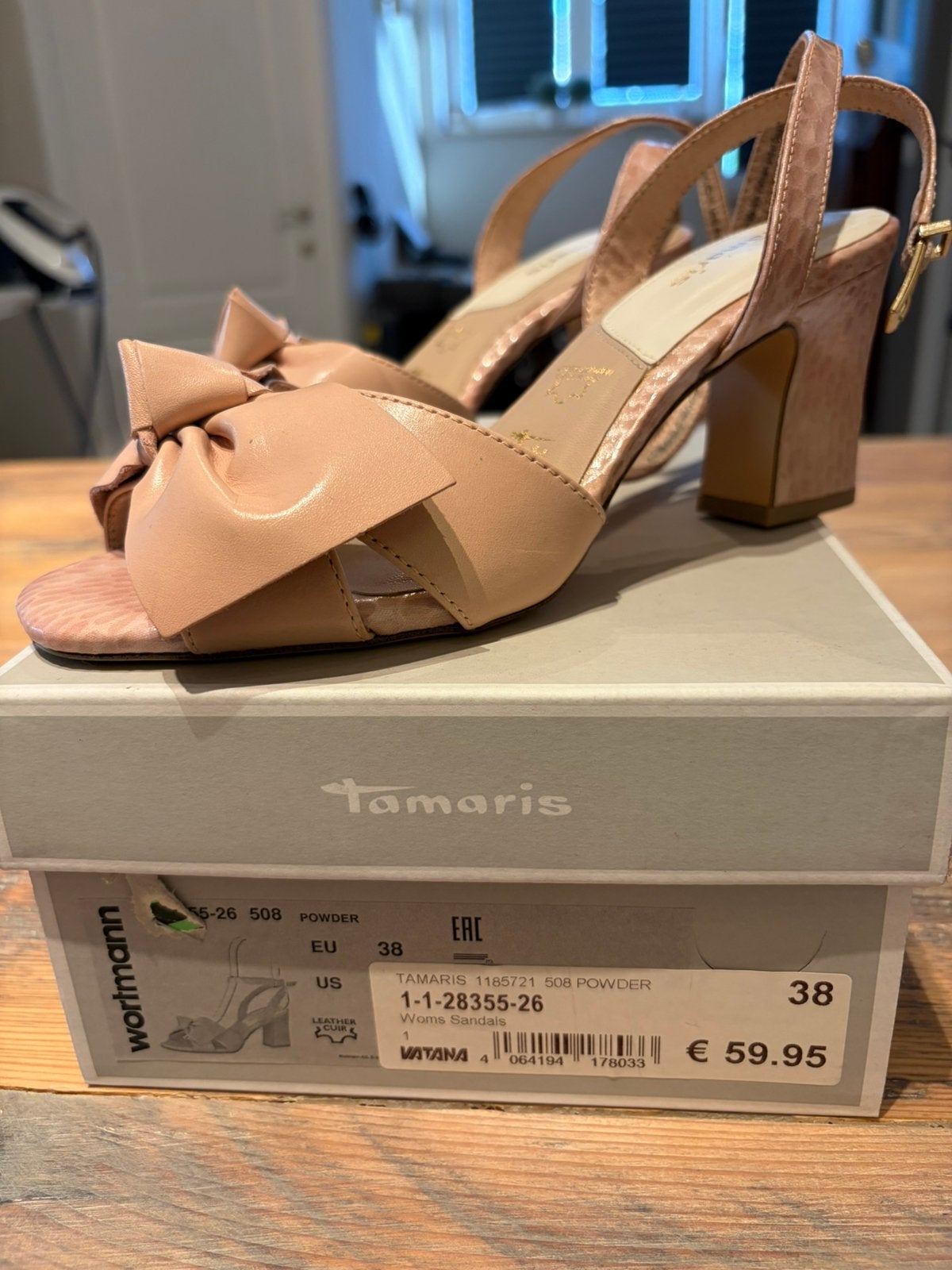 Mooie damesschoen Tamaris maatje 38, Ophalen, Zo goed als nieuw, Schoenen met hoge hakken, Roze