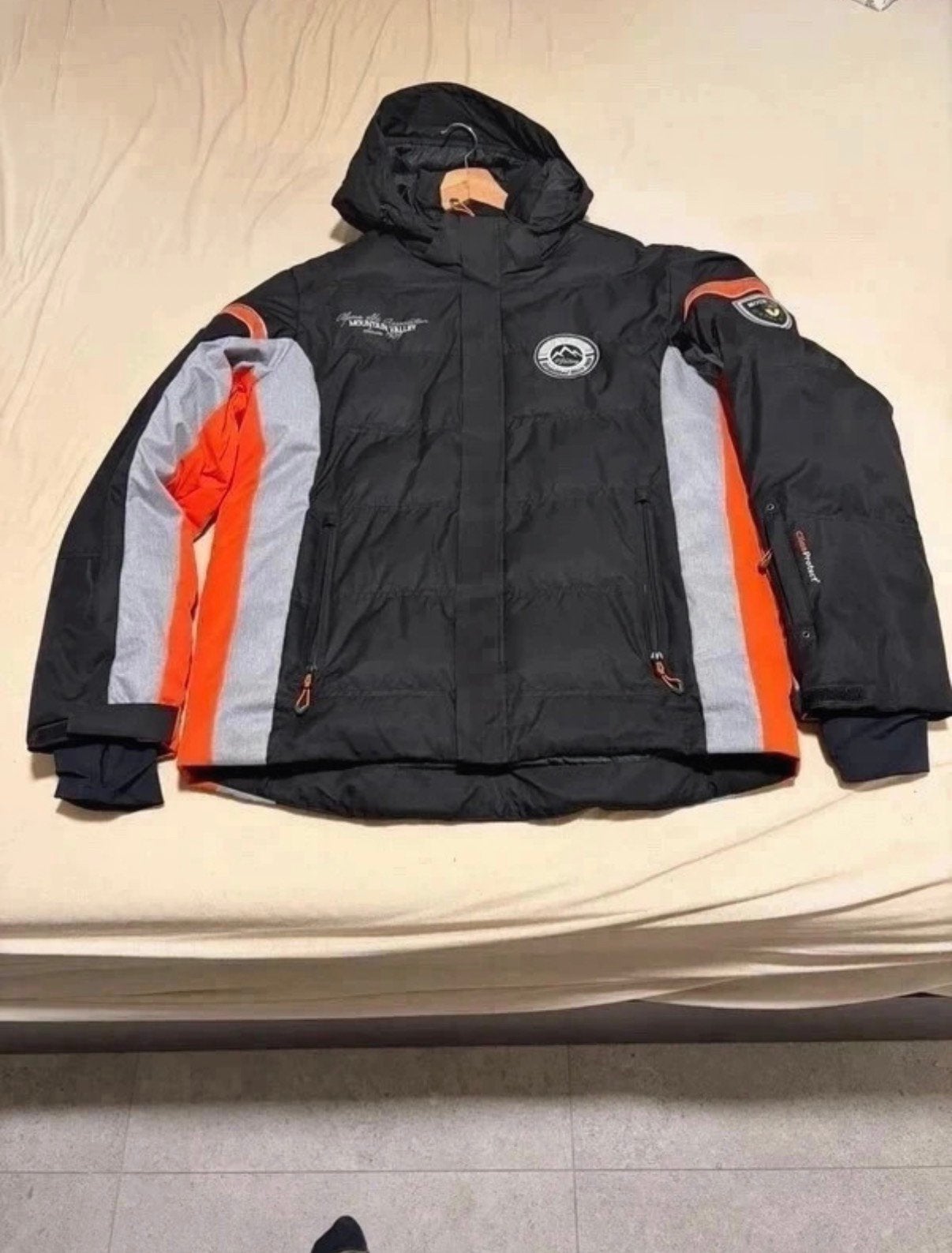 Ski- en snowboardjas, Enlèvement, Comme neuf, Taille 52/54 (L), Blouson