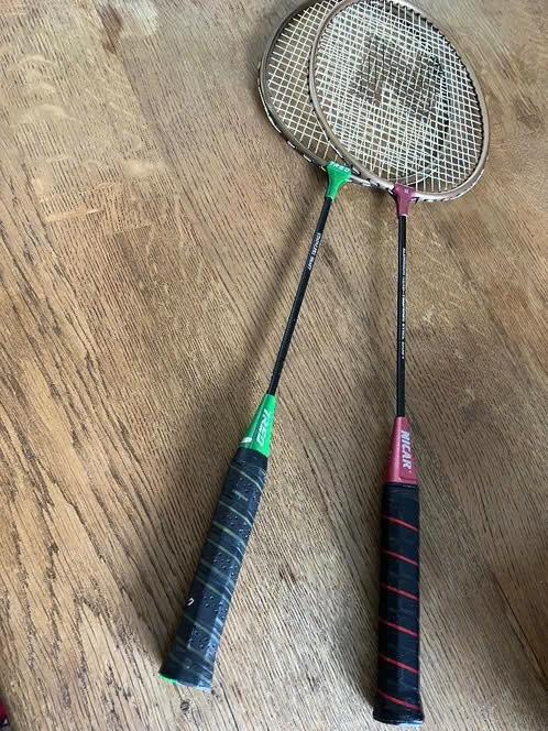 2 badminton rackets met hoes., Sport en Fitness, Badminton, Ophalen, Gebruikt, Racket(s)
