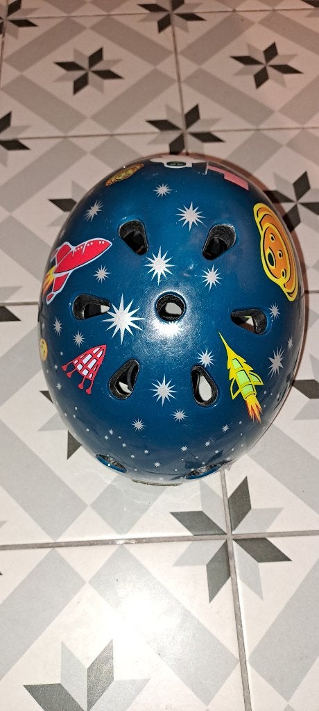 Nutcase Baby Nutty Galaxy Guy helm, Fietsen en Brommers, Ophalen, Zo goed als nieuw, Jongen of Meisje