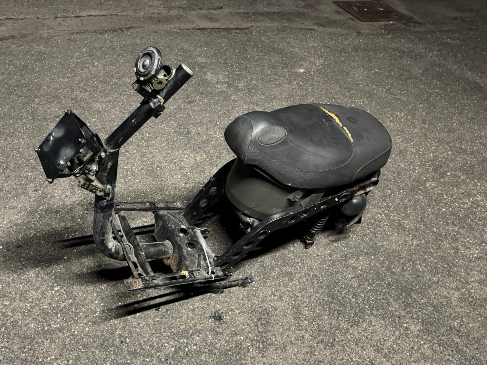 Cadre Piaggio Quartz avec papiers polonais, Enlèvement, Comme neuf, Cadre, Piaggio