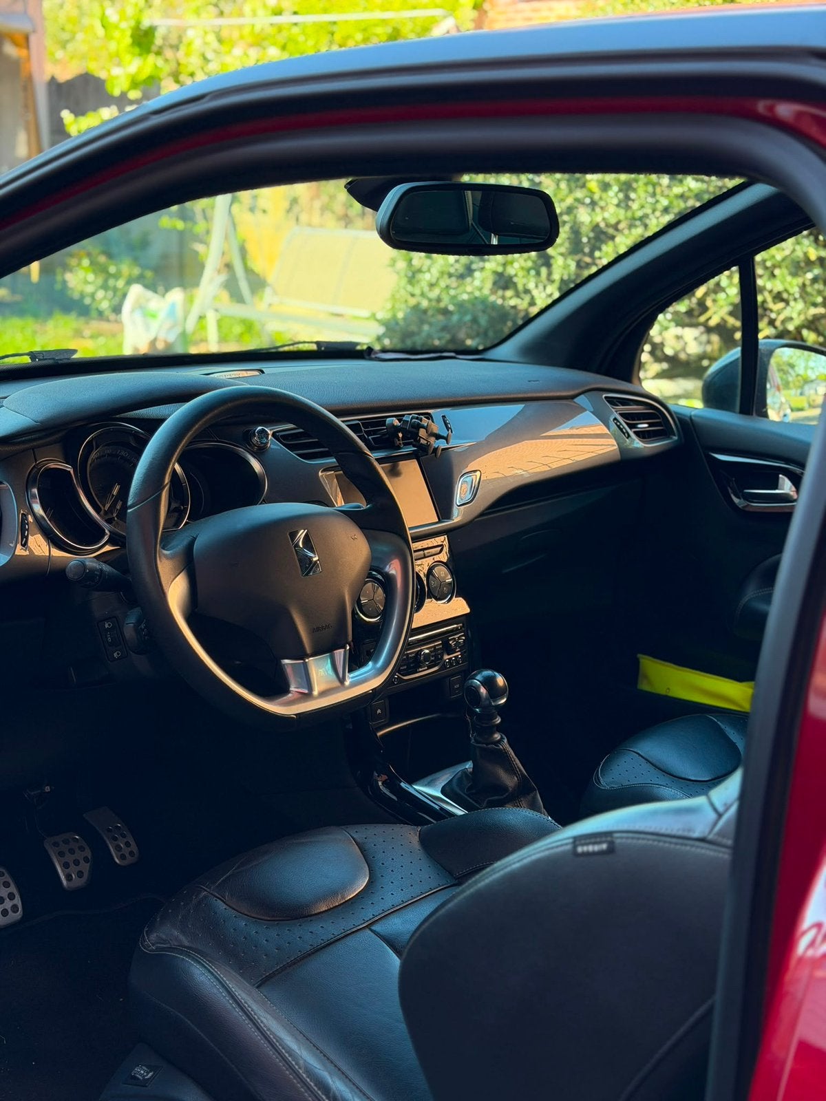 Citroën DS3 1.6 4 cil Benzine met trekhaak 2013, Autos, Euro 5, Noir, 5 places, Particulier