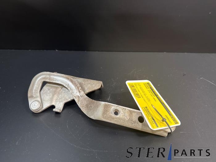 Charnière capot d'un Mercedes Vito, Autos : Pièces & Accessoires, Autres pièces automobiles, Mercedes-Benz, Utilisé, 3 mois de garantie
