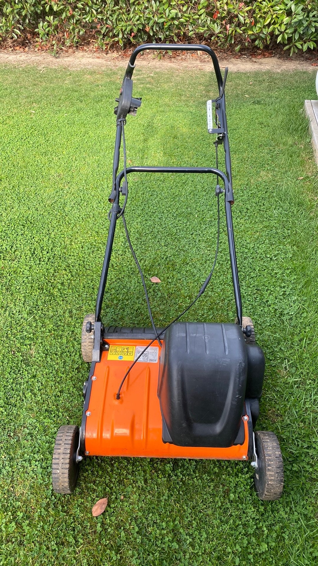 Scarificateur MTD VE 40 – 1,5 kW – 40 cm, Enlèvement, Comme neuf, Électrique