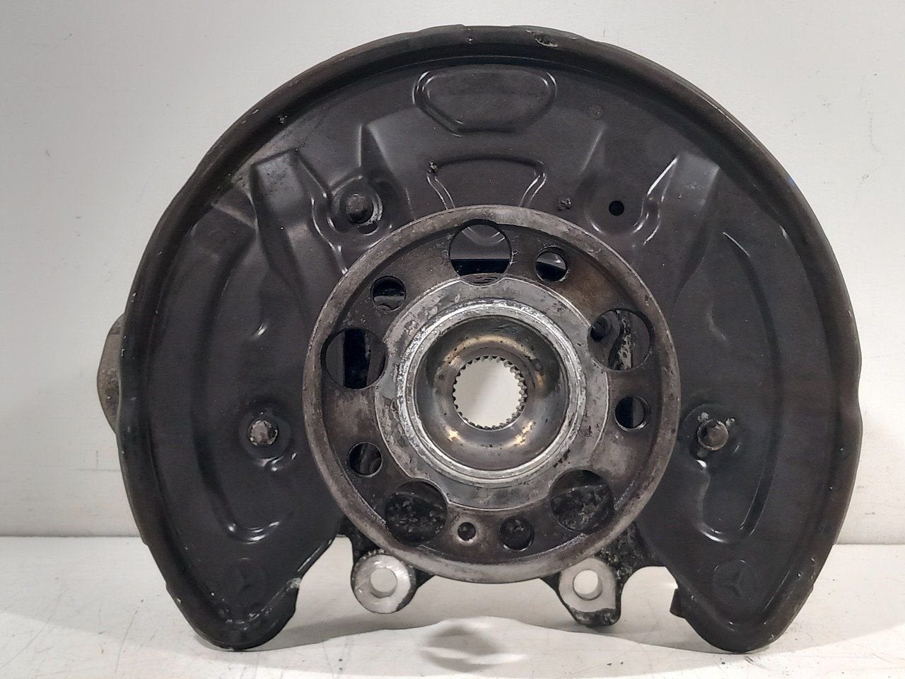 Wielnaaf links achter Mercedes-Benz C-Klasse, Onderdelen@venauto.nl, Van der Ven Autorecycling B.V., Gebruikt, Ettenseweg 76, 4706 PB Roosendaal, The Netherlands
