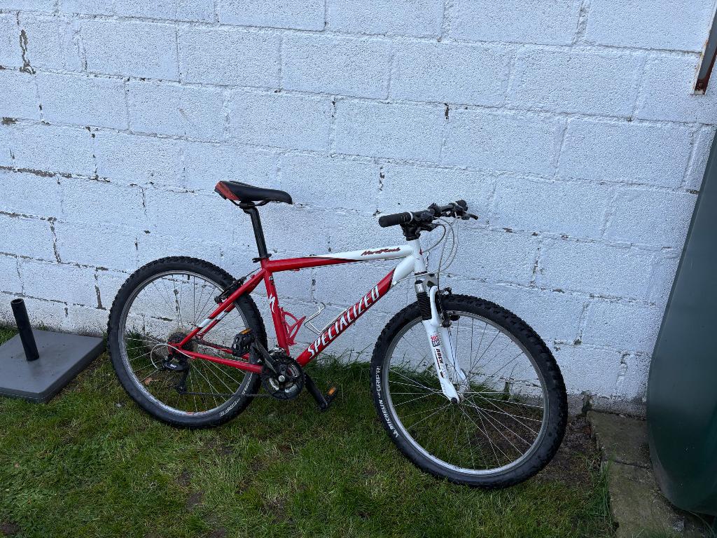 VTT Specialized Hardrock - État Collector - Shimano, Autres marques, 45 à 49 cm, Comme neuf, Enlèvement
