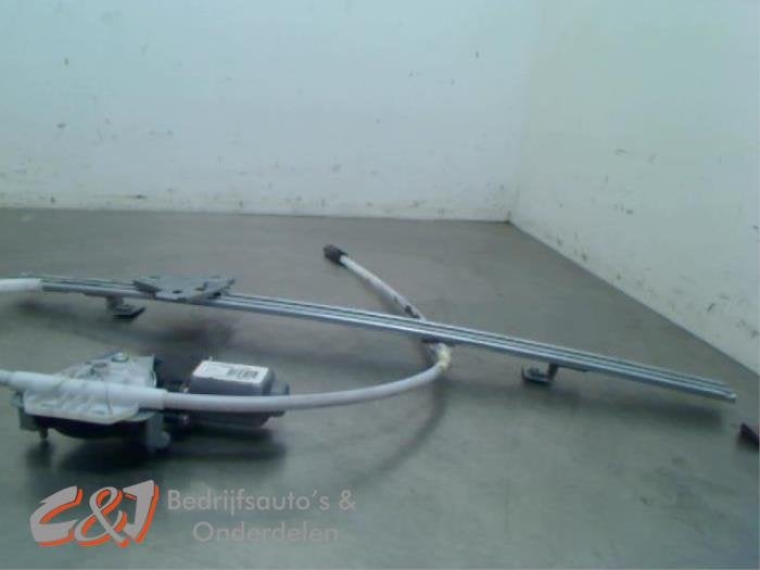 Ruitmechaniek 2Deurs links-voor van een Renault Master, Gebruikt, -, Renault, -