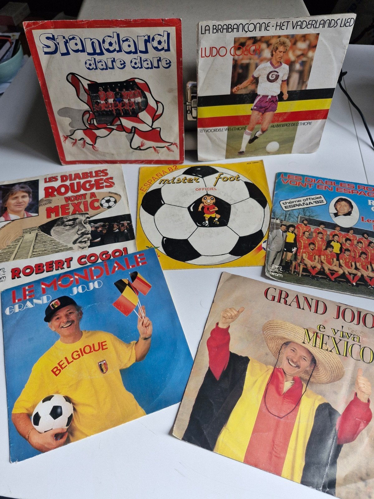 Set van 7 stuks vinyl 45 toeren rond voetbal, Ophalen